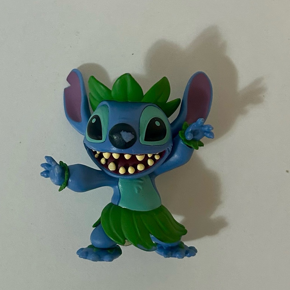 Disney Stitch Hawaiian Hula Mini Figure